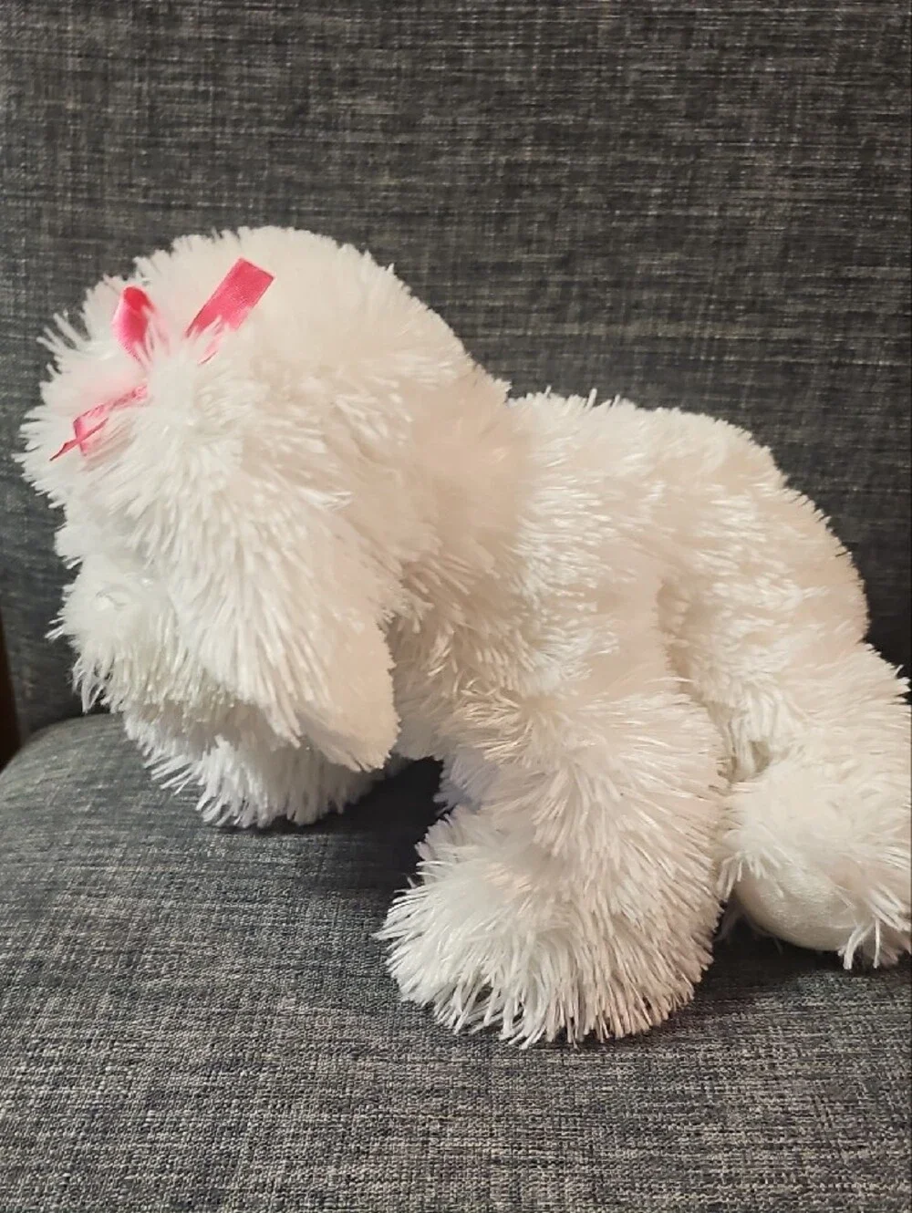 Victoria's Secret Vintage 2004 Molly . White Plush Puppy with Pink Bow